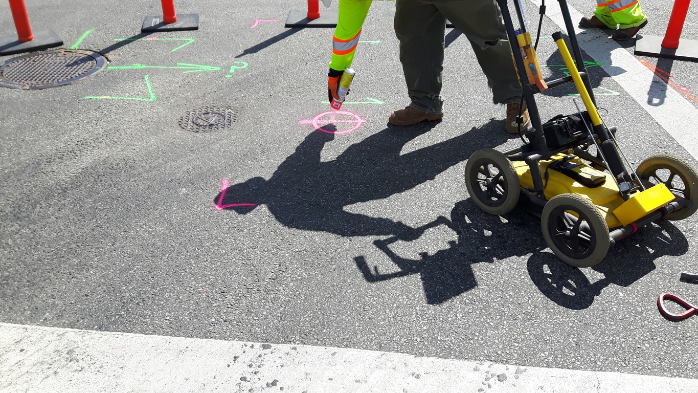 Utility locates with ground penetrating radar